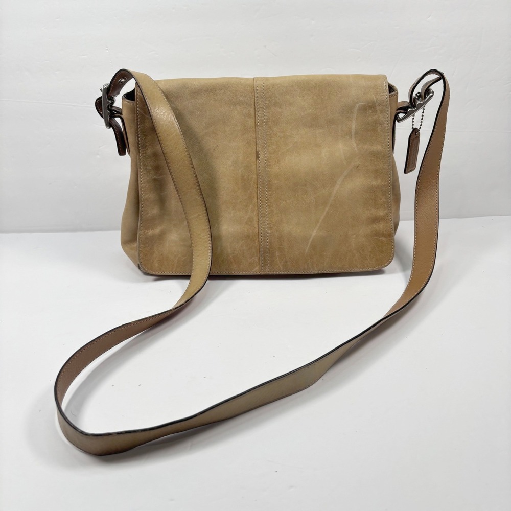 Vintage Coach Legacy/Hampton Soft Flap Shoulder Bag Distressed Tan Leather 9570